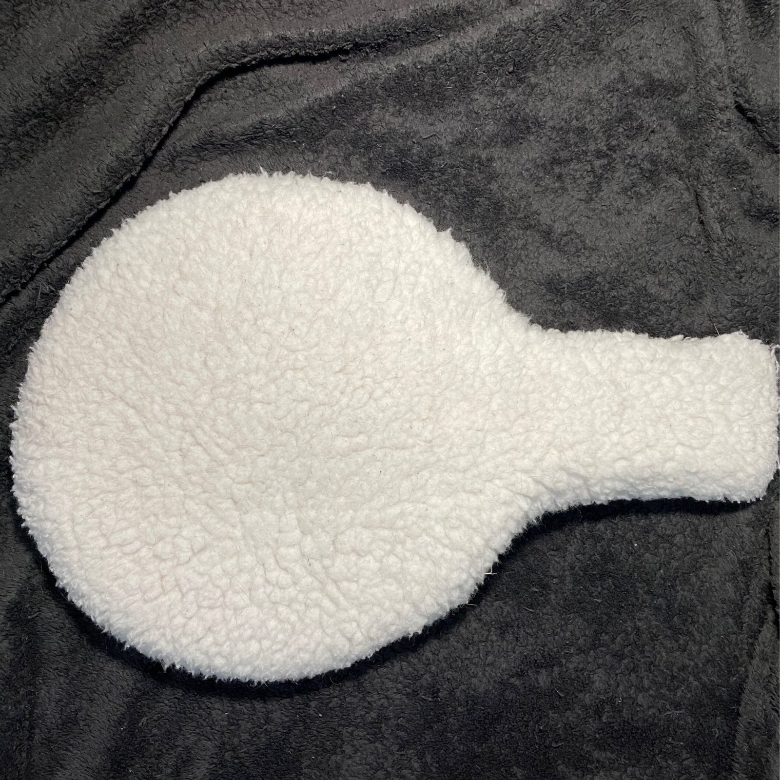 original-432-scaled-1.jpeg 21” Keyhole Foam Pad with Fleece - Image 1