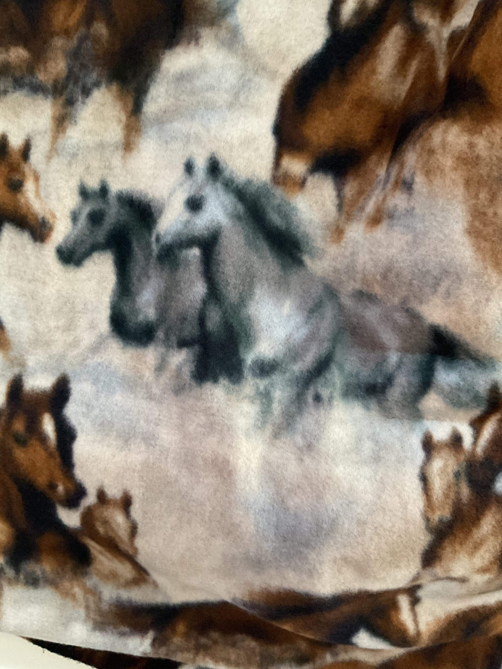 Cooler Horses Print Medium With Neck Cooler Horses Print Medium With Neck
