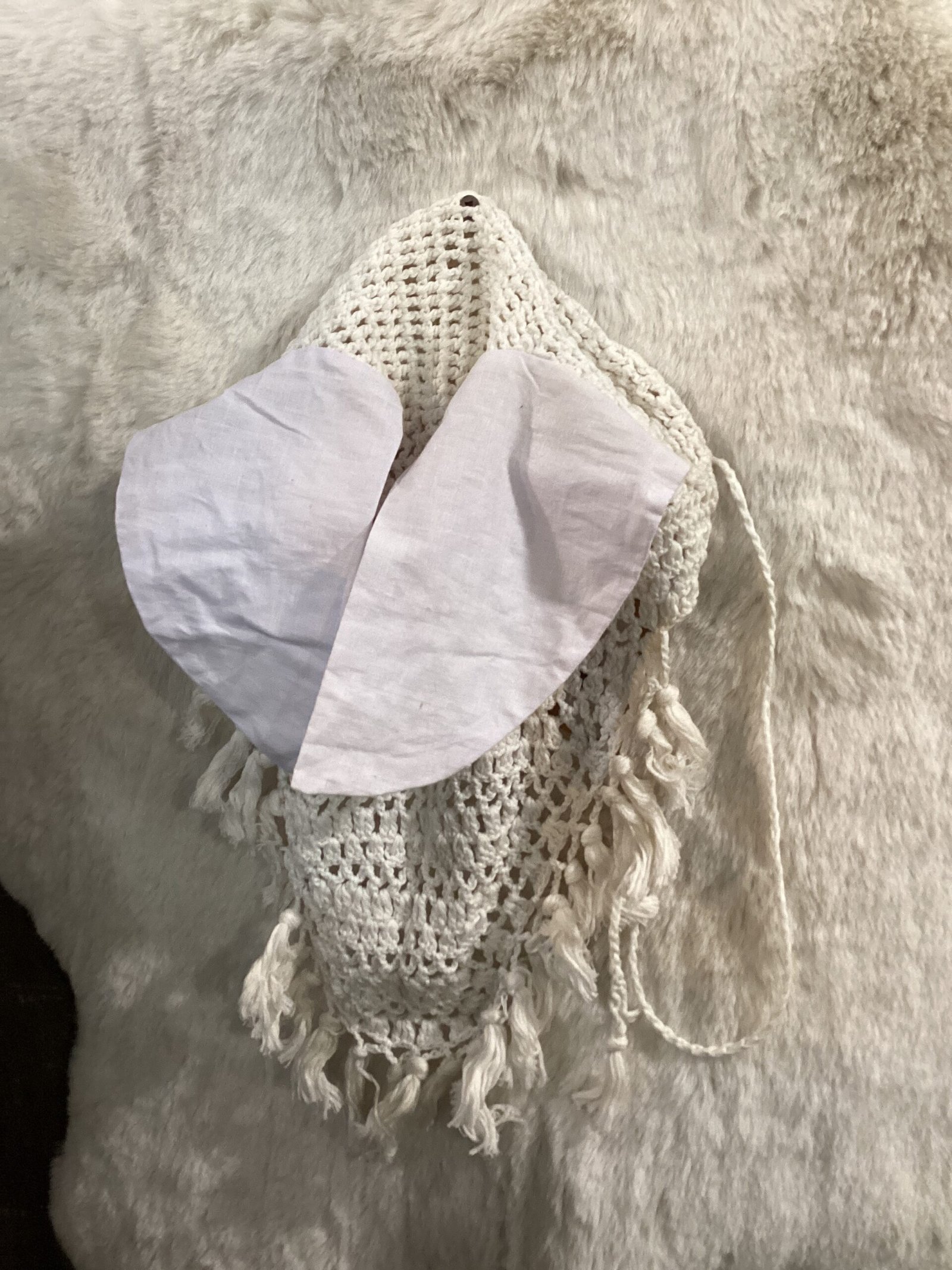 English Bonet White English Bonet White