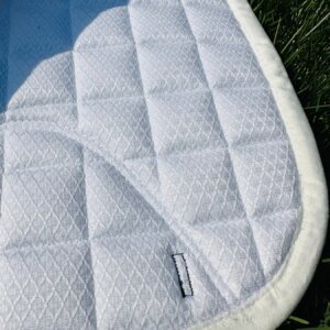 Leveza Off White Dressage Saddle Pad