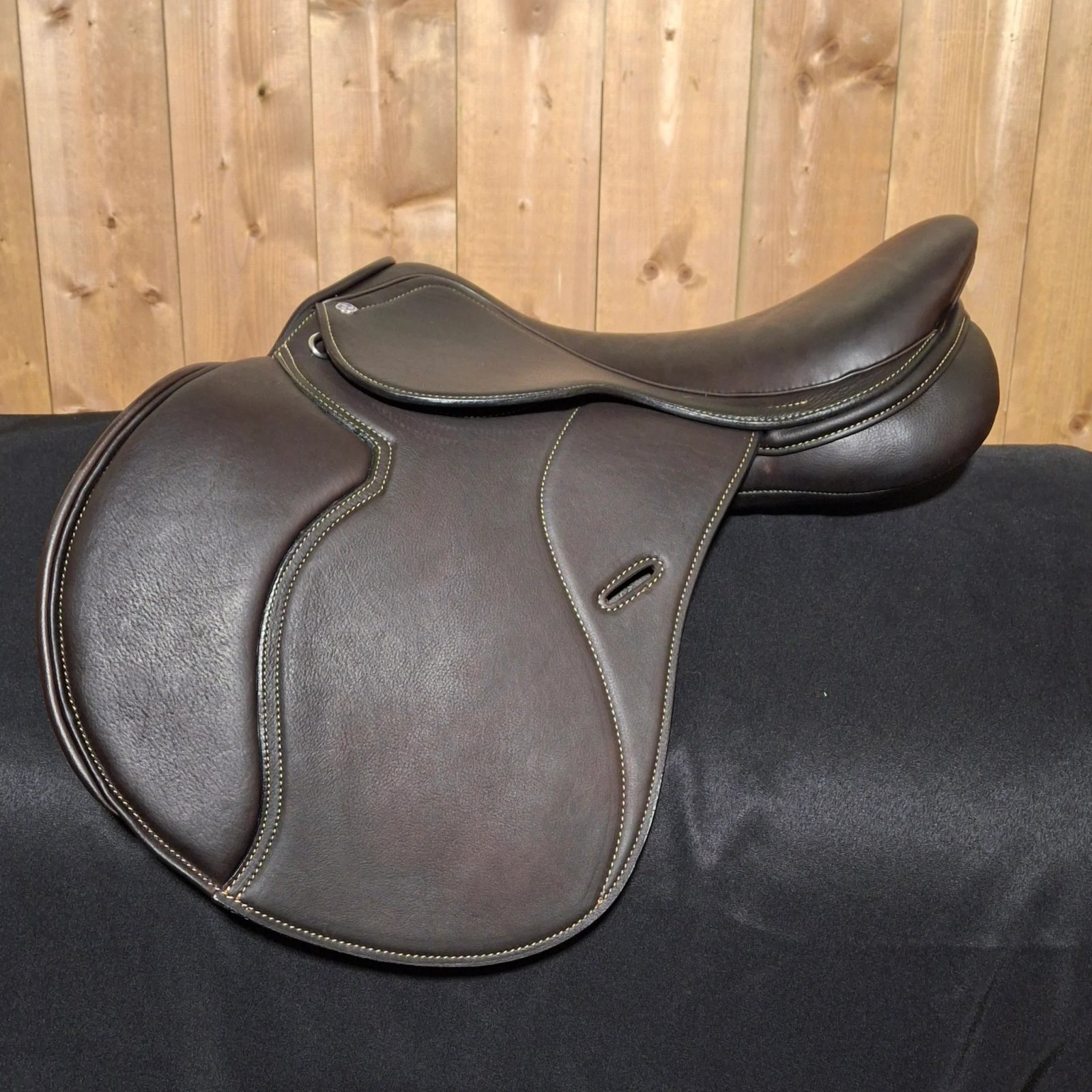 New Cavaletti Collection Covered Jump Saddle New Cavaletti Collection Covered Jump Saddle