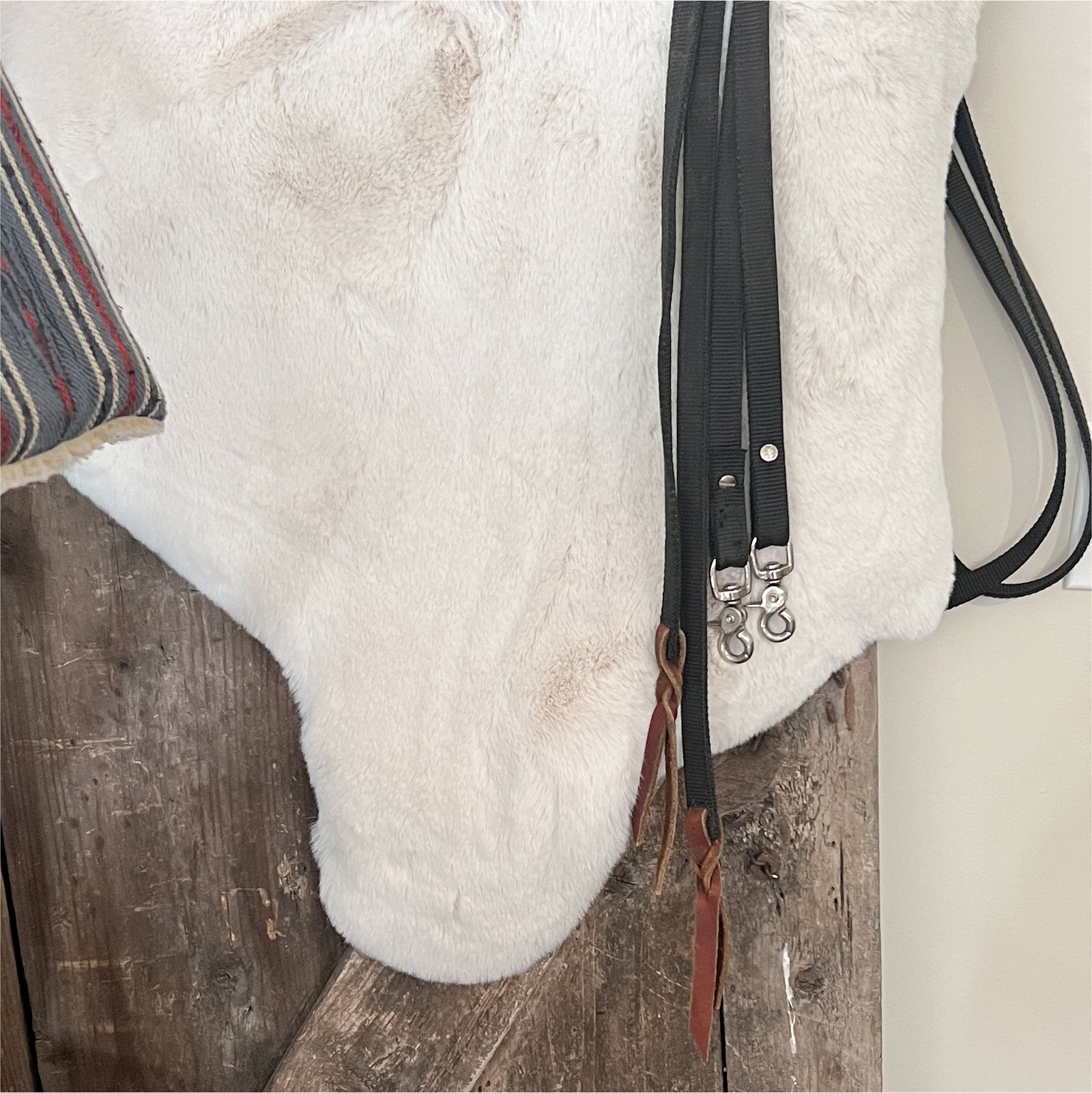 Reins #5 Black Reins #5 Black