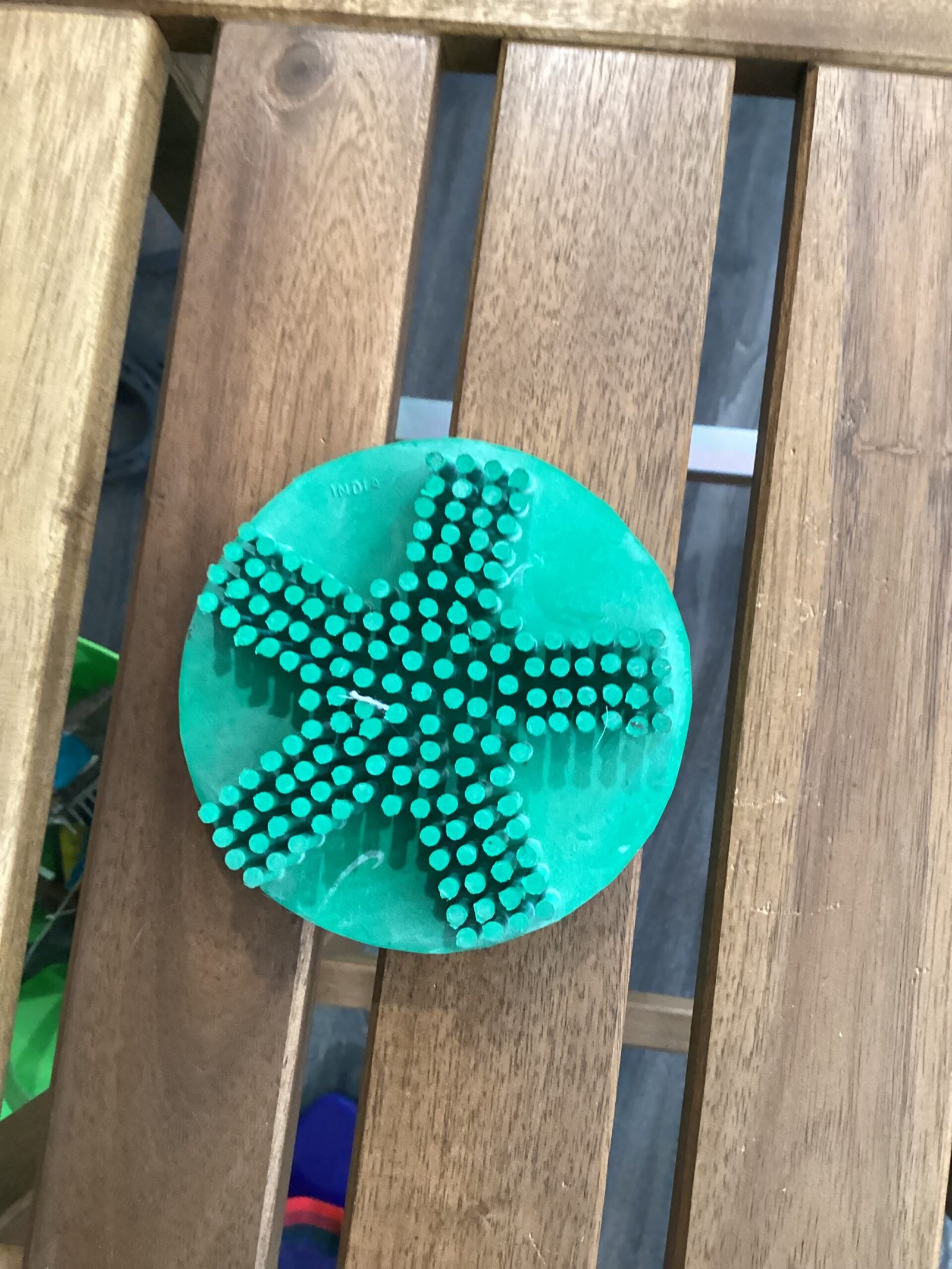 Syntheric Brush Green Syntheric Brush Green