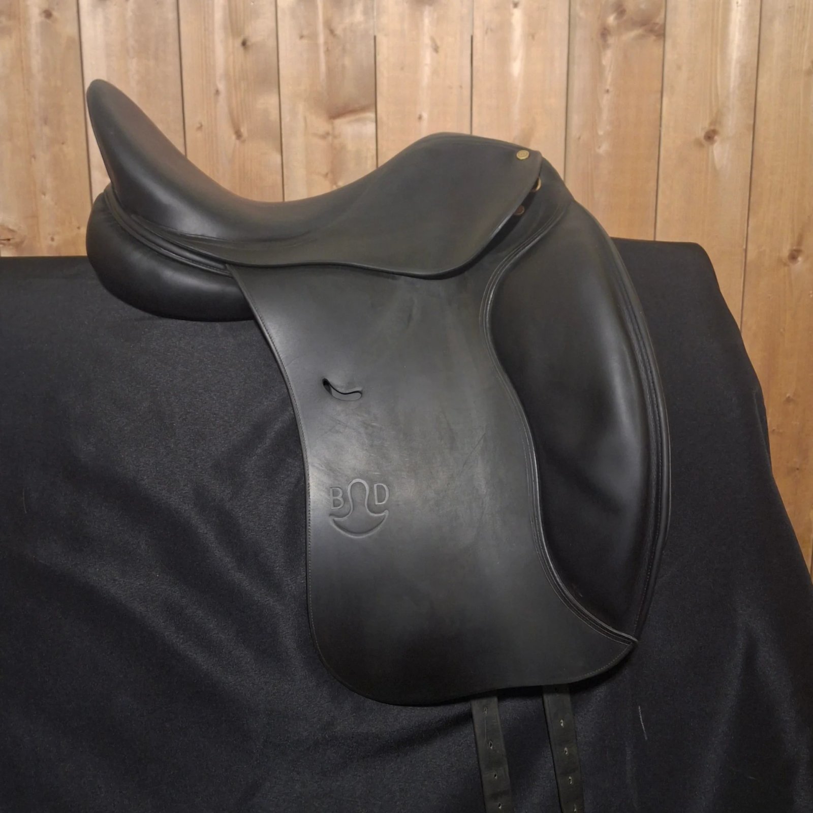 Used 17.5 Bruno Delgrange Dressage Saddle Used 17.5 Bruno Delgrange Dressage Saddle