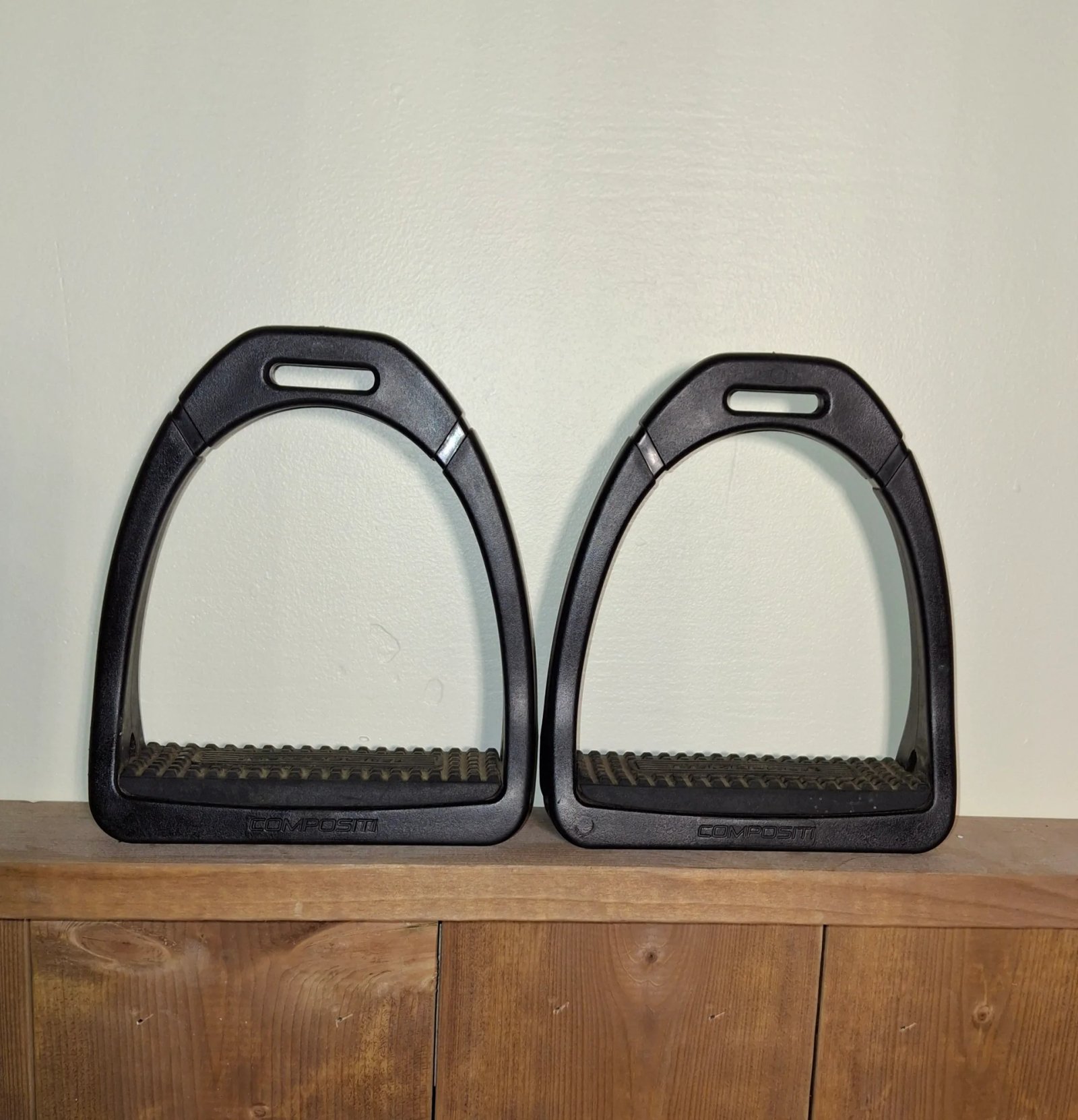 Used Composti Stirrup Irons Used Composti Stirrup Irons