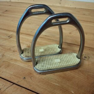 Used Fillis Stirrup Irons