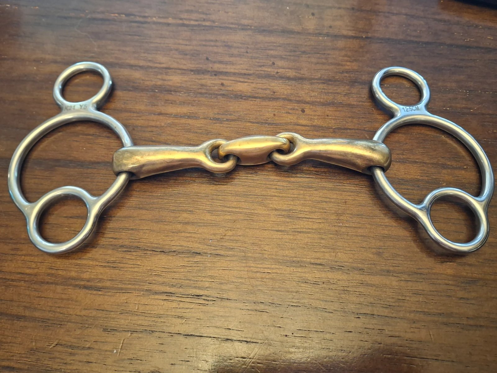 Used Shires Brass Alloy Universal/Gag Bit with Lozenge 12.5 cm Used Shires Brass Alloy Universal/Gag Bit with Lozenge 12.5 cm