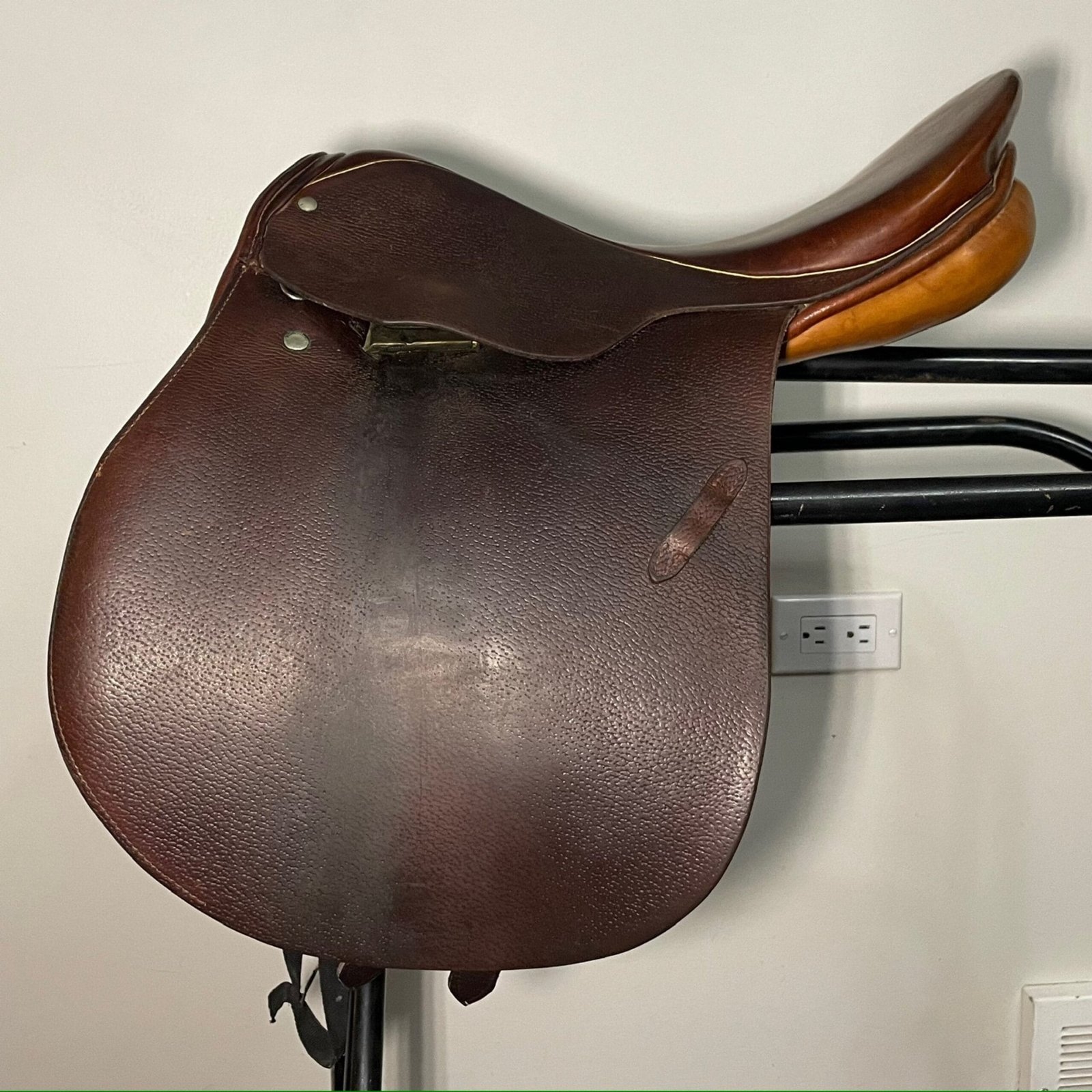 16 inch Stubben English Saddle