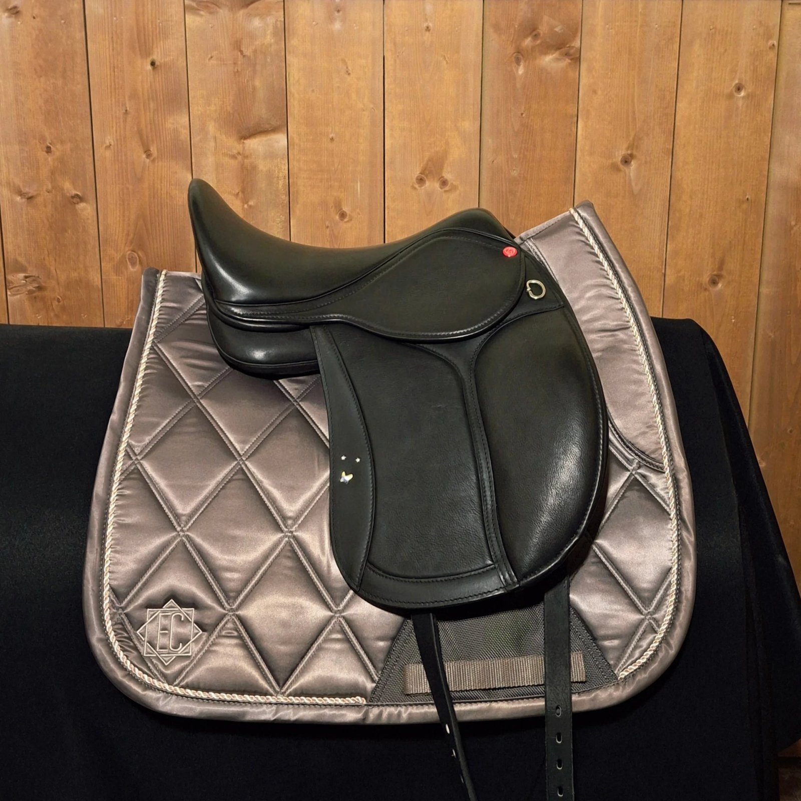 EDIX Tudor Soft Tree Dressage Saddle Child Version 14 inch